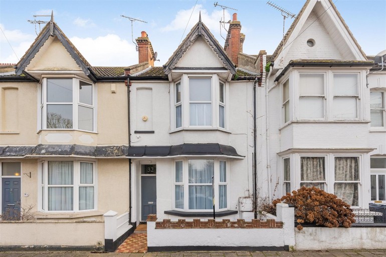 Brunswick Square, Herne Bay
