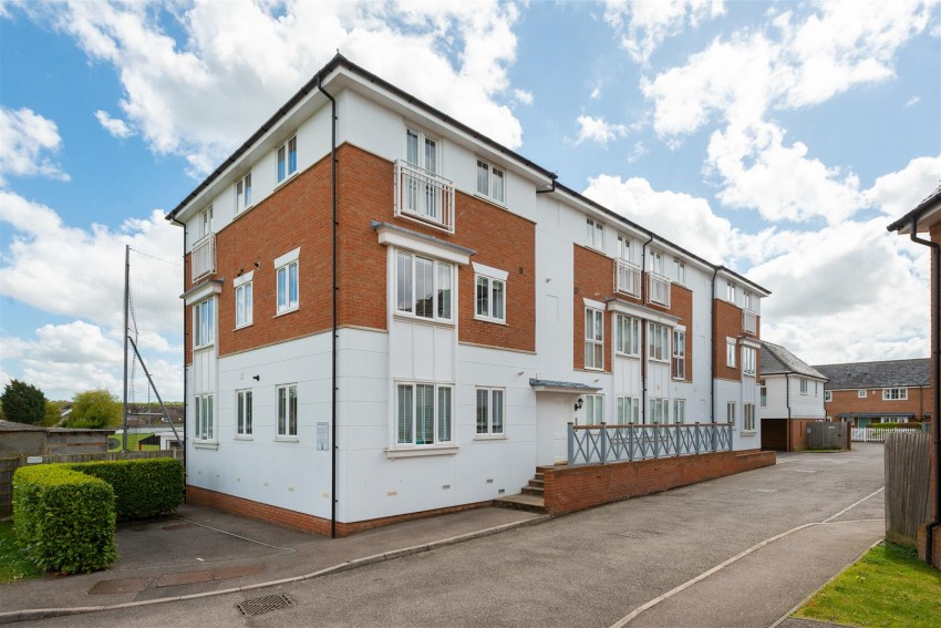 Images for Wicketts End, Whitstable