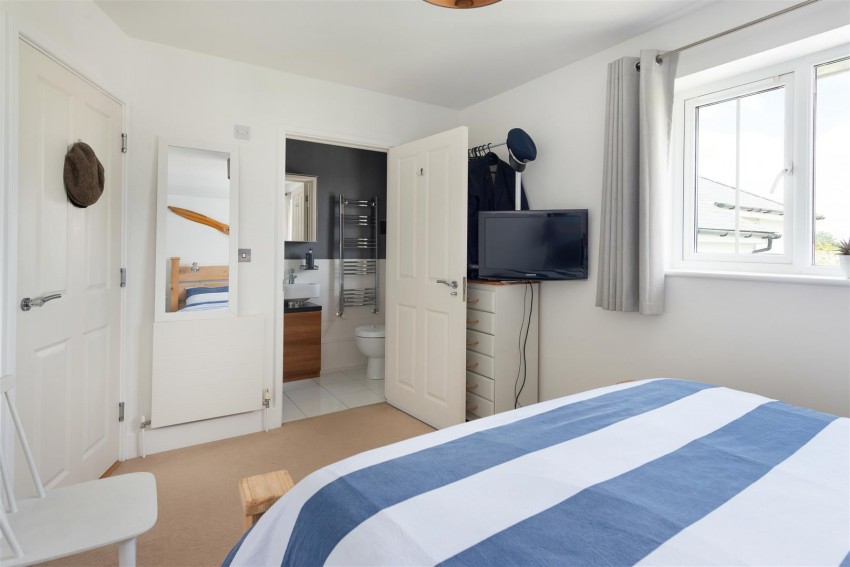 Images for Wicketts End, Whitstable