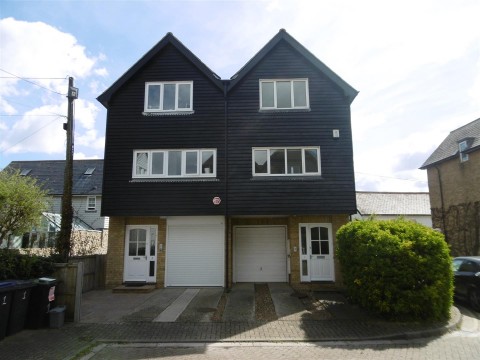 View Full Details for Daniels Court, Island Wall, Whitstable