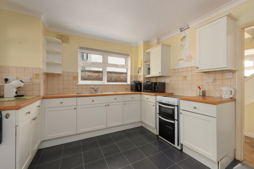 Images for Avenue Road, Herne Bay