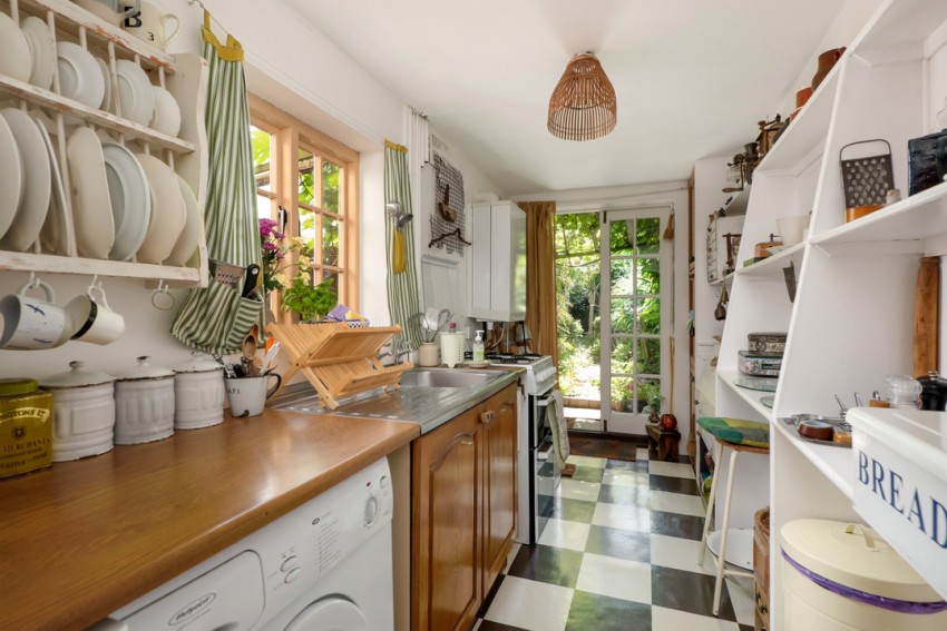 Images for Woodlawn Street, Whitstable, Kent