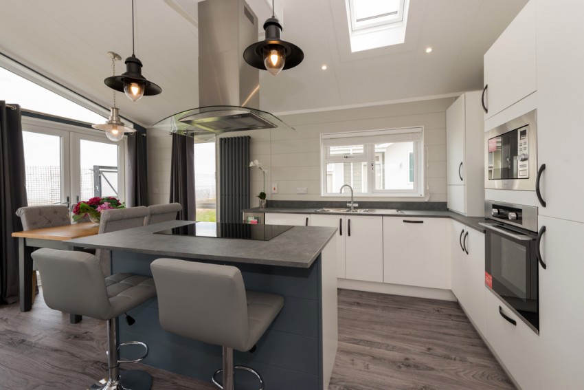 Images for Beach Court Park, Faversham Road, Whitstable