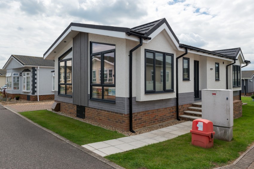 Images for Beach Court Park, Faversham Road, Whitstable