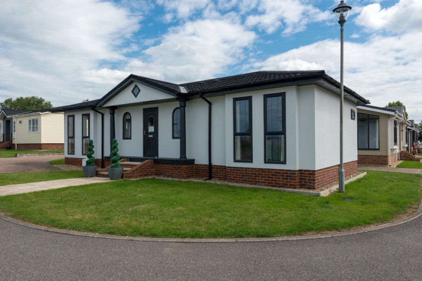 Images for Beach Court Park, Faversham Road, Whitstable