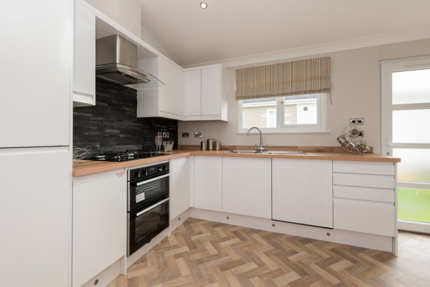 Images for Beach Court Park, Faversham Road, Whitstable