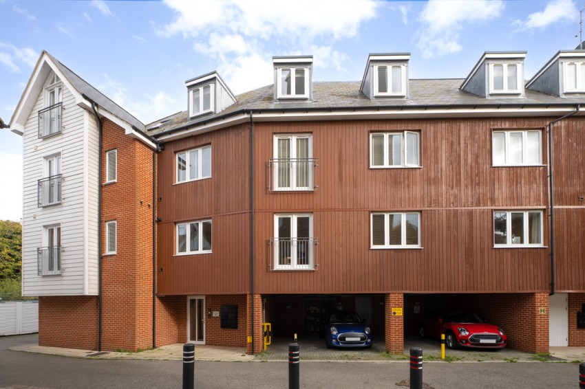 Images for Victoria Mews, Regent Street, Whitstable, Kent