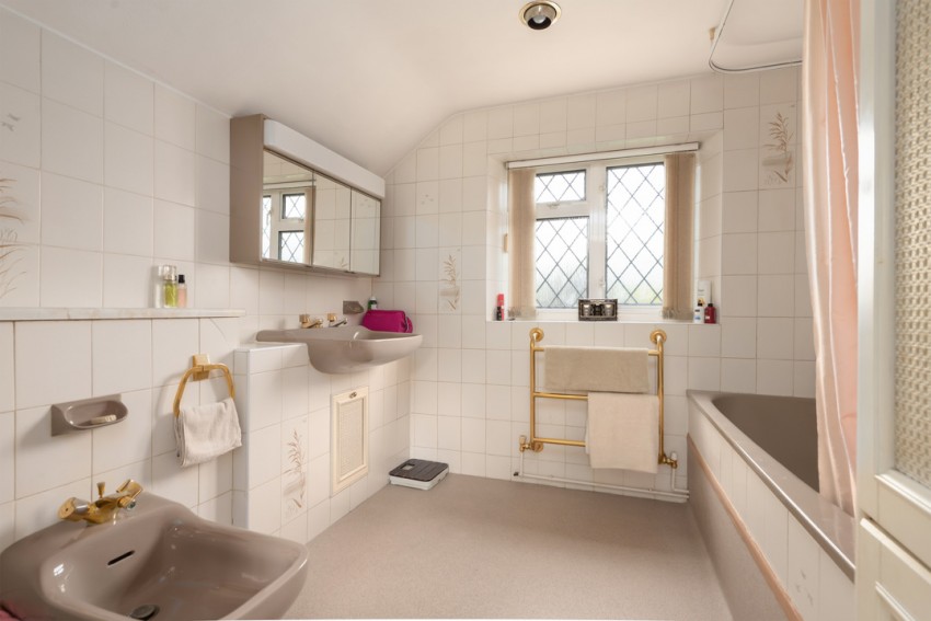 Images for Little Paddock, Maypole lane, Hoath