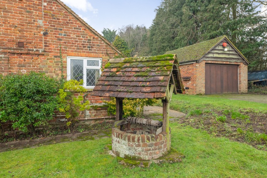 Images for Little Paddock, Maypole lane, Hoath