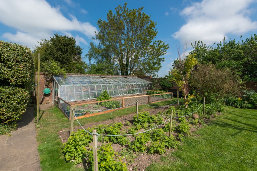 Images for Walnut Tree Cottage, Millbank, Hoath, Canterbury, Kent