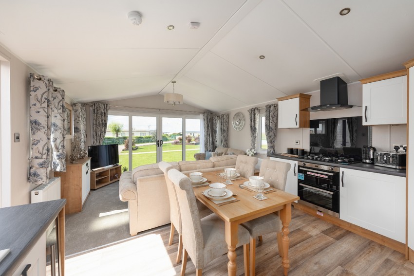 Images for The Willerby Dorchester, Seaview Holiday Park, Whitstable
